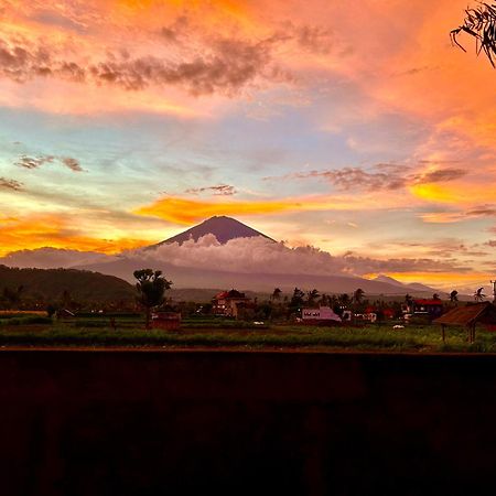 D'Uma Amed Homestay Esterno foto
