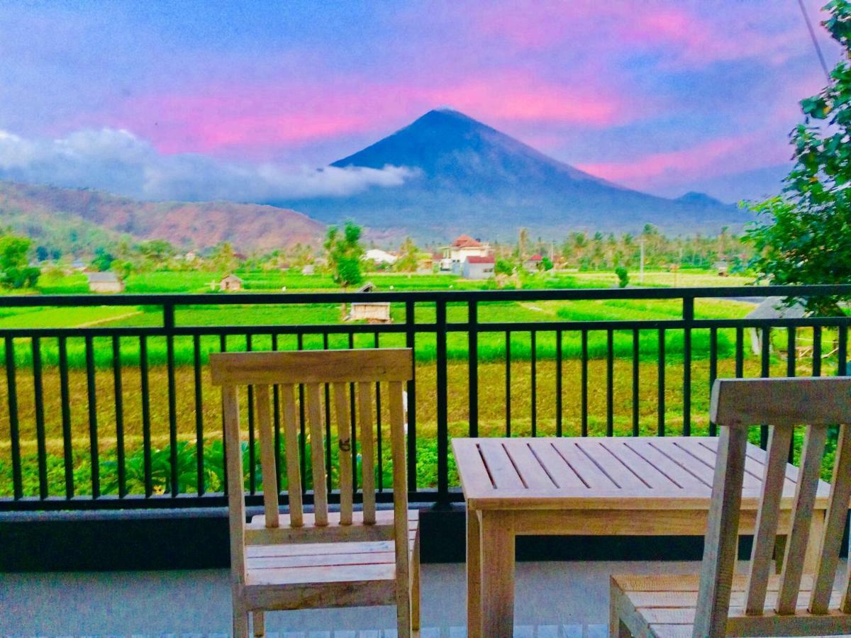 D'Uma Amed Homestay Esterno foto